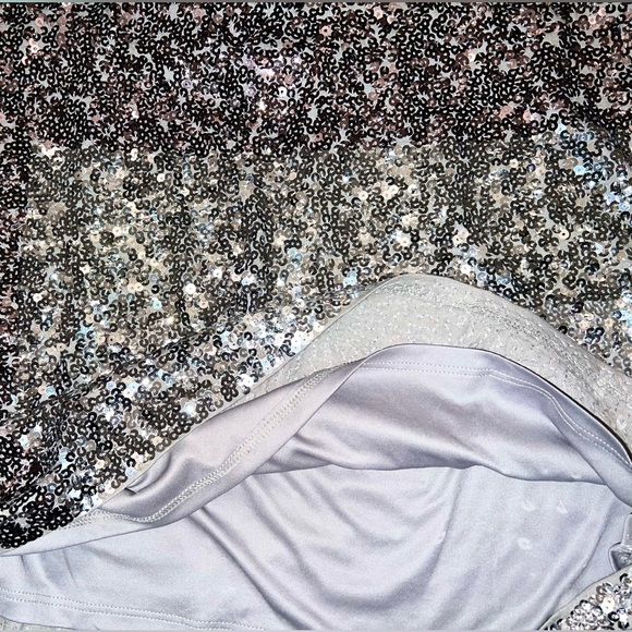 Express | Sequin Skirt ✨ - Picture 2 of 4